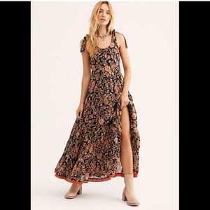Free People Kikas Printed Midi Dress EUC Size XS